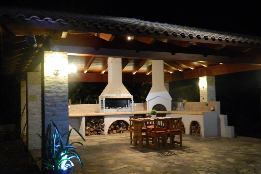 Fiore di Rodi - Private Pool, Jacuzzi&Barbecue Ialysos  Esterno foto